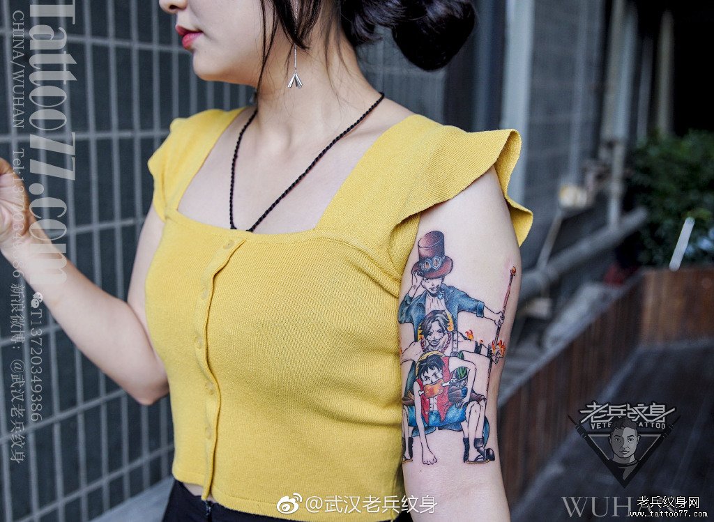 大臂内侧海贼王卡通纹身图案