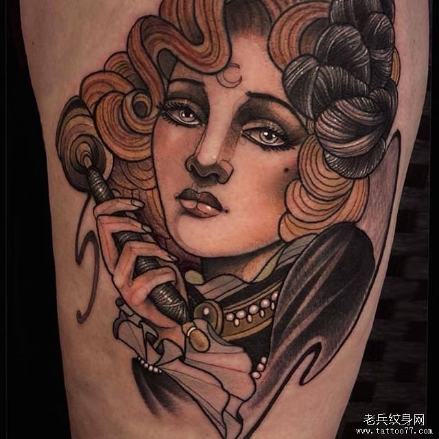 色彩女郎纹身图案