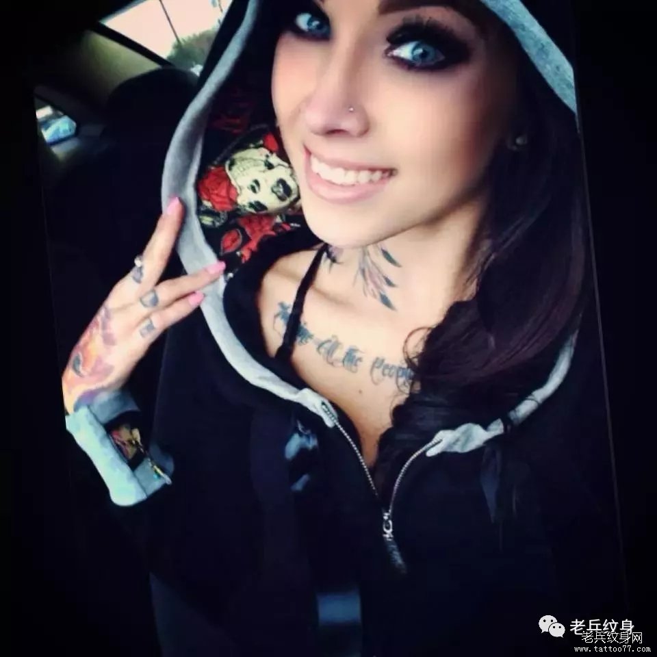 纹身的还都是坏人？这位纹身大妞早告诉你什么叫「可爱」了！