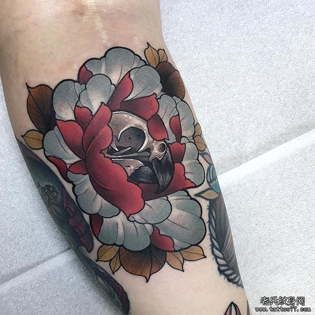 色彩牡丹骷髅纹身