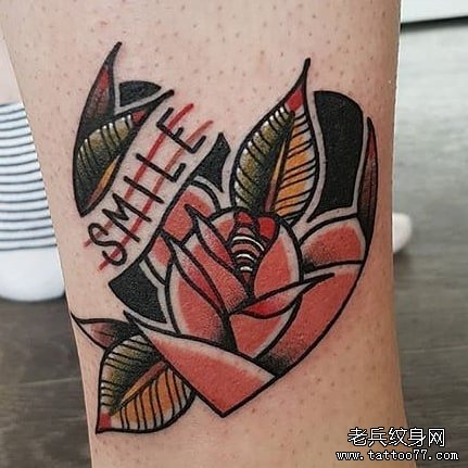 色彩爱心玫瑰纹身
