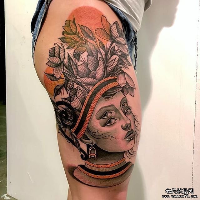 色彩女郎花朵纹身图案