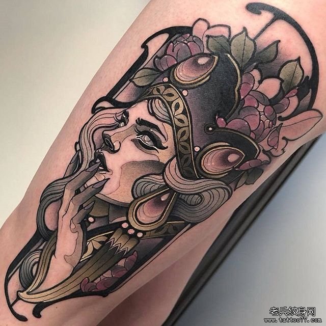 色彩女郎纹身图案