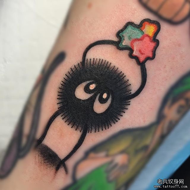 色彩煤球纹身图案