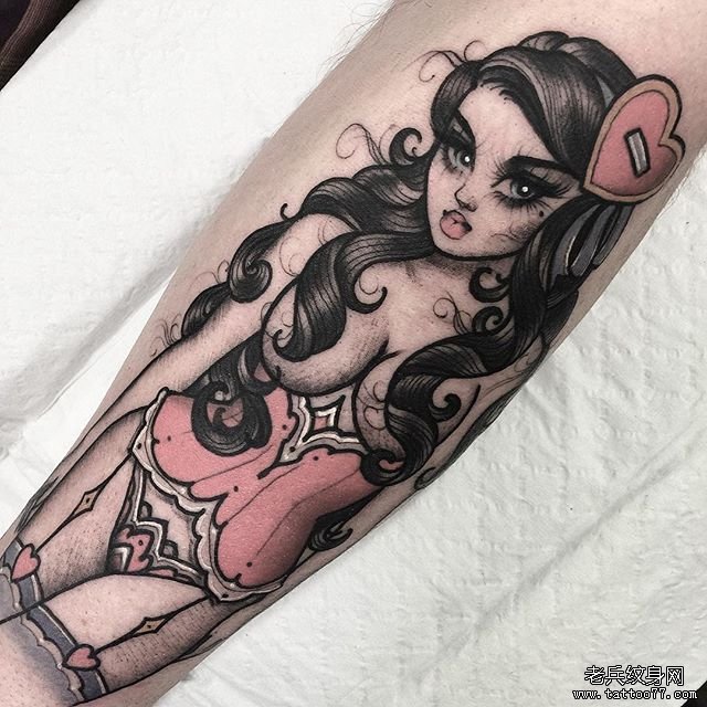 色彩猫女纹身图案