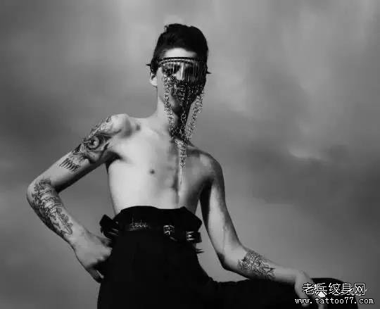 又痞又雅的Ash，仅凭一人之力，就改变了潮流的风向标！