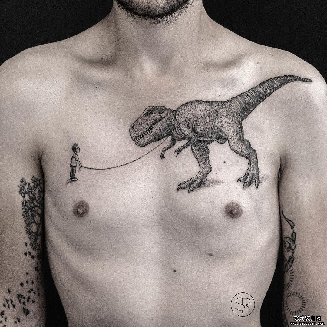 胸部恐龙纹身图案