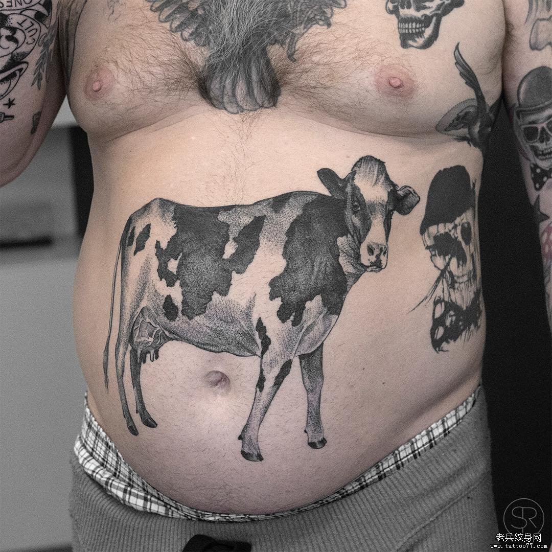 肚子奶牛纹身图案