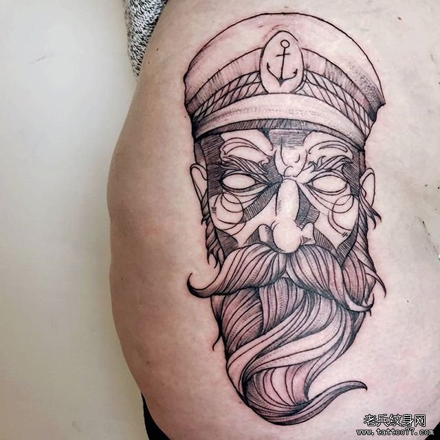 线条侧腰人物纹身