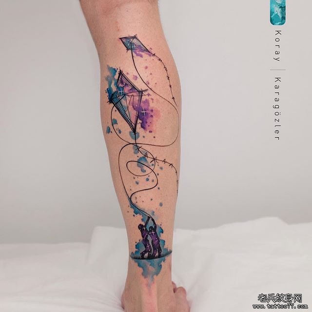 小腿个性水彩纸飞机纹身图案