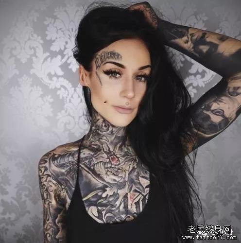 不知道没关系，但她的性感照你一定见过！