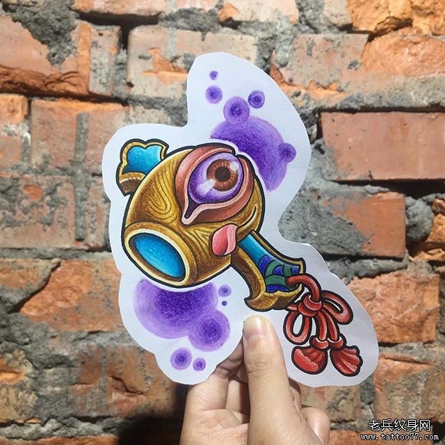色彩福锤眼睛纹身