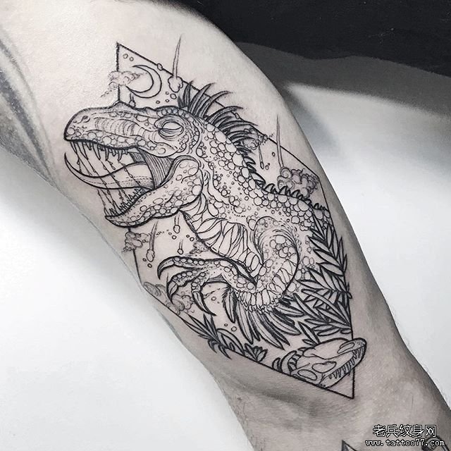 个性简笔恐龙纹身图案