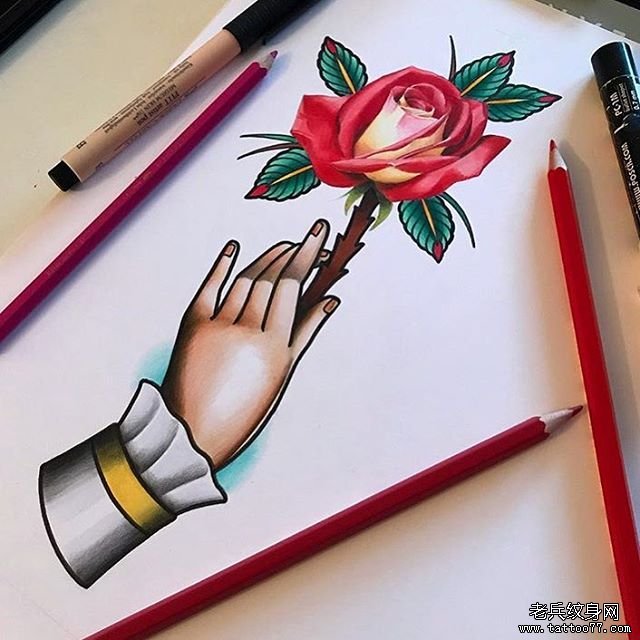 色彩玫瑰手纹身