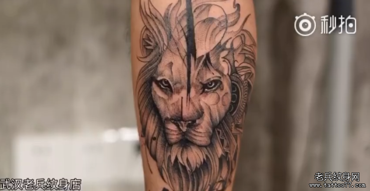 小腿狮子纹身视频
