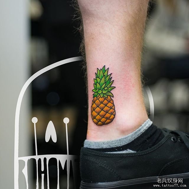 脚踝色彩菠萝纹身