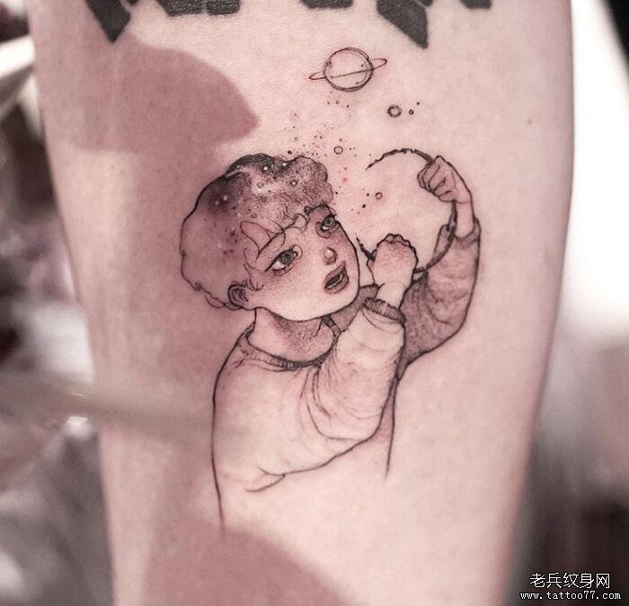 彩色简笔小清新男孩纹身图案