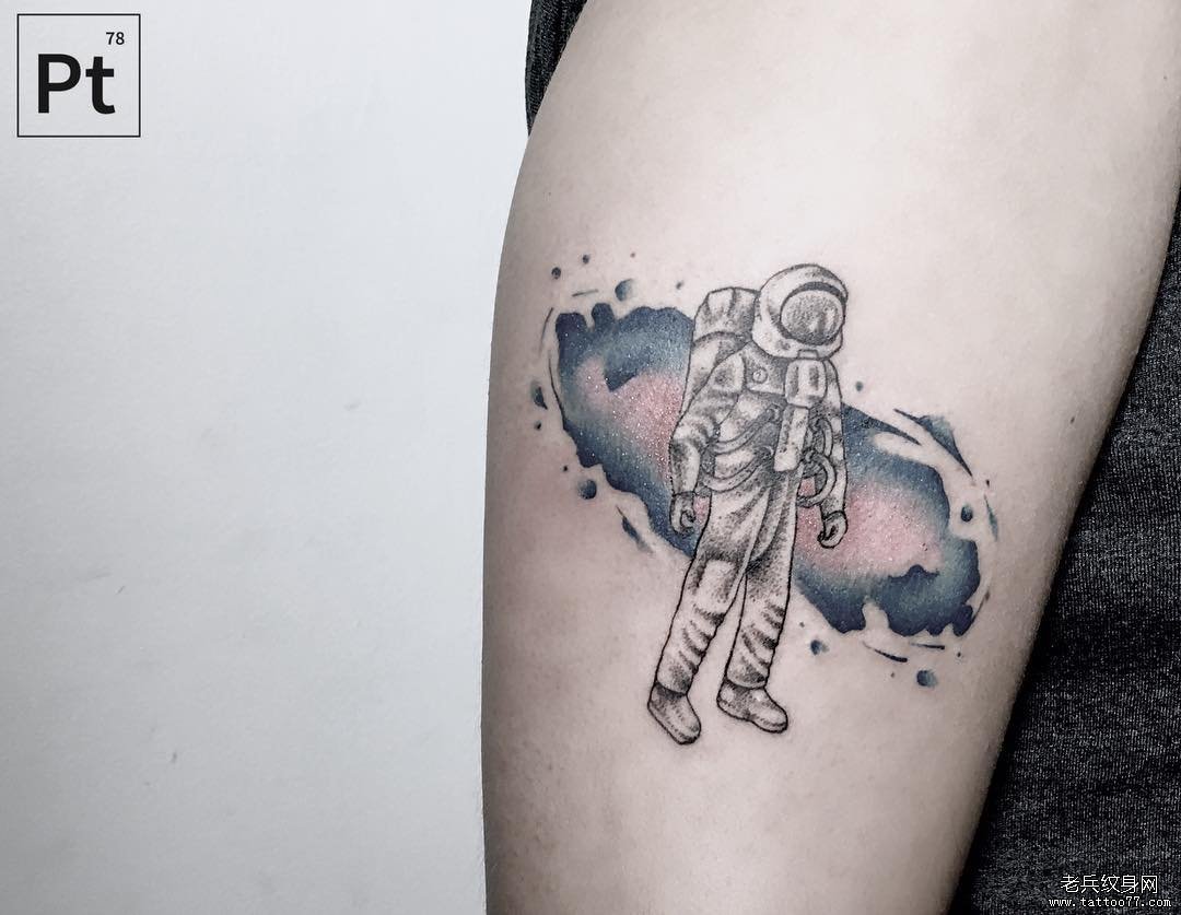手臂色彩宇航员tattoo
