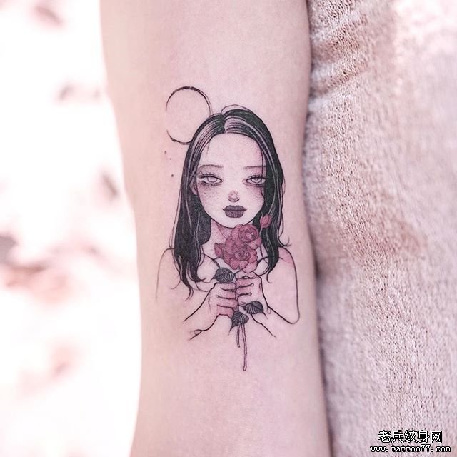 手臂小清新女孩玫瑰文身