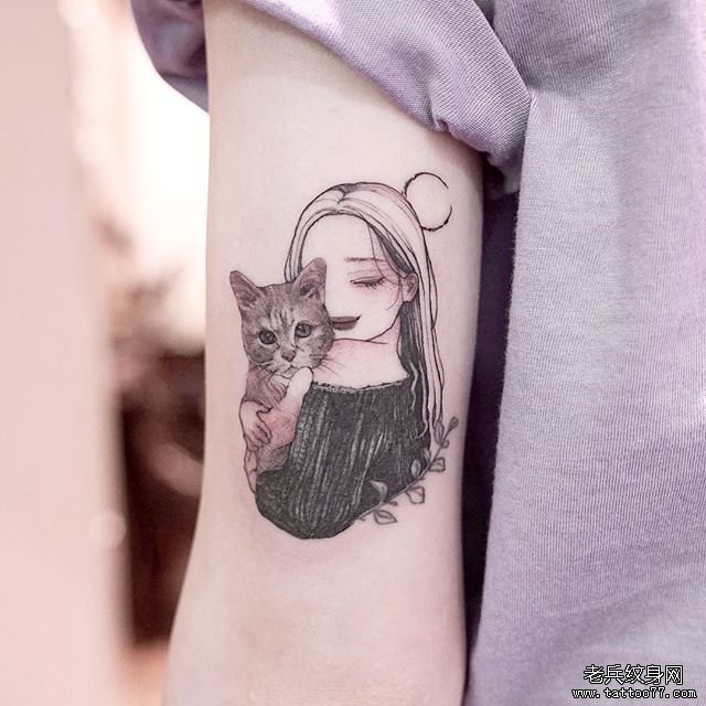 手臂小清新女孩肖像猫咪文身