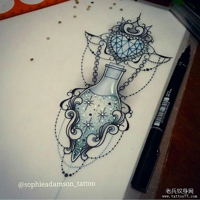 吊坠爱心宝石纹身手稿