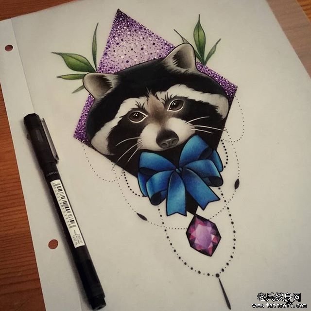几何珠宝浣熊纹身手稿