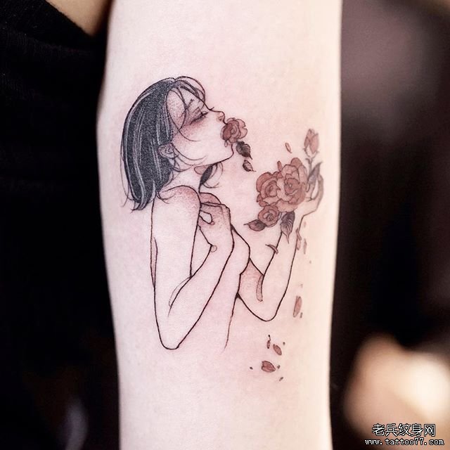 手臂小清新吃花女孩纹身