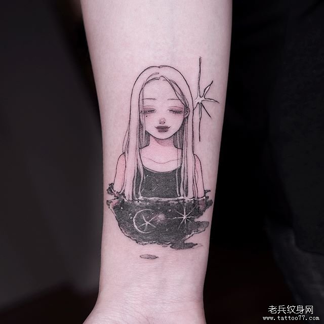 手臂小清新女孩肖像纹身