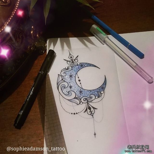 月亮吊坠纹身手稿