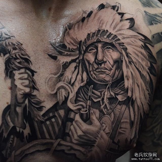 胸部写实印第安人纹身图案