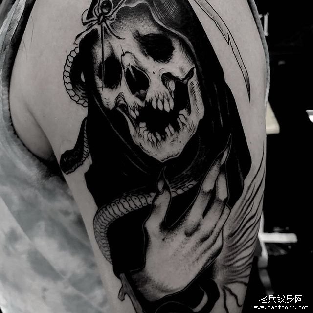 黑灰死神文身图案