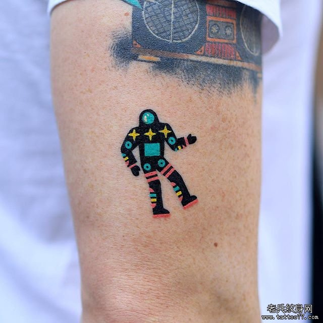 小清新宇航员纹身图案