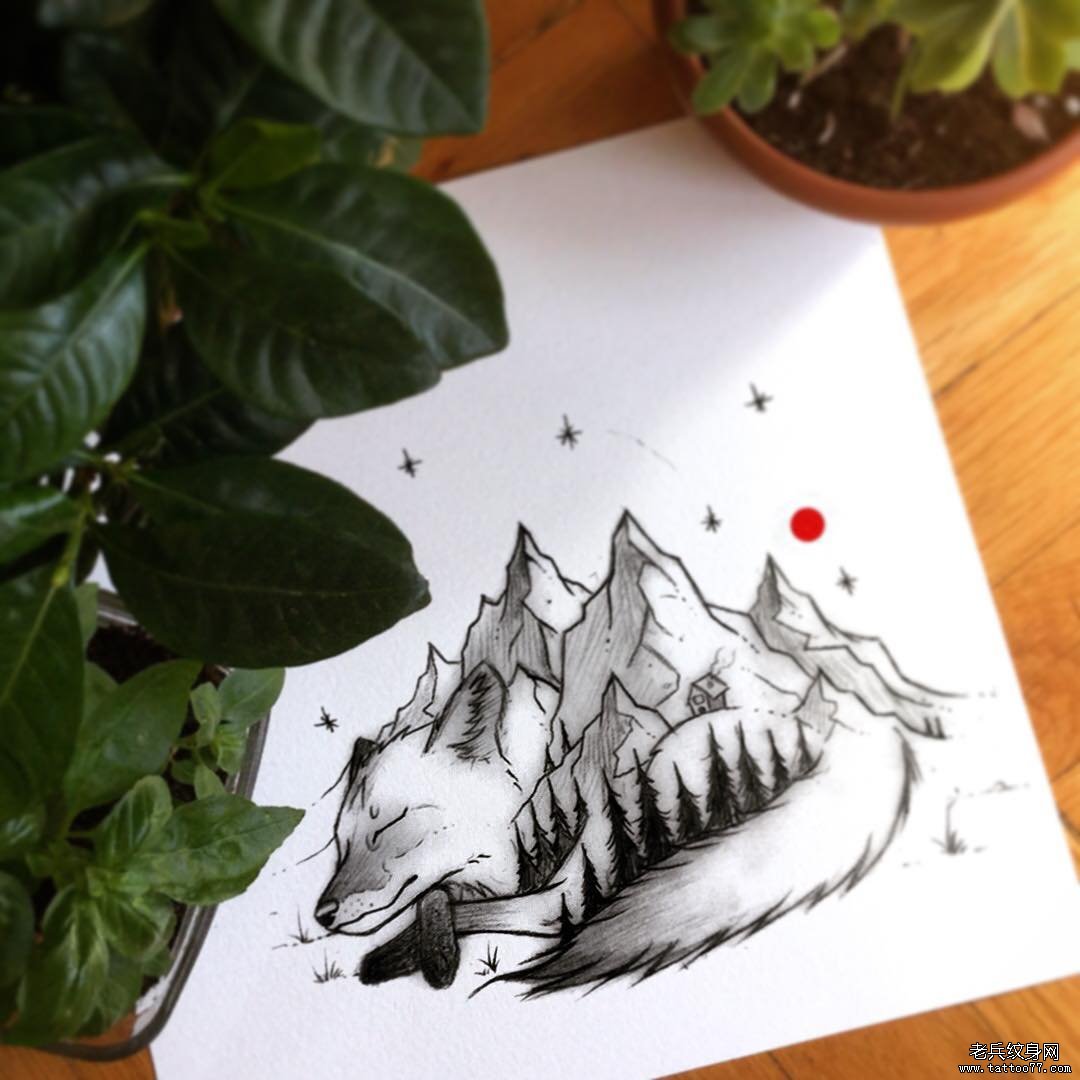 黑灰狐狸山风景文身