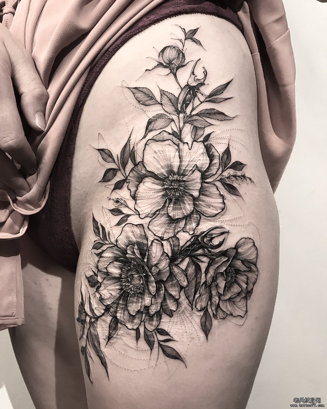 大腿 花卉 疤痕遮盖tattoo