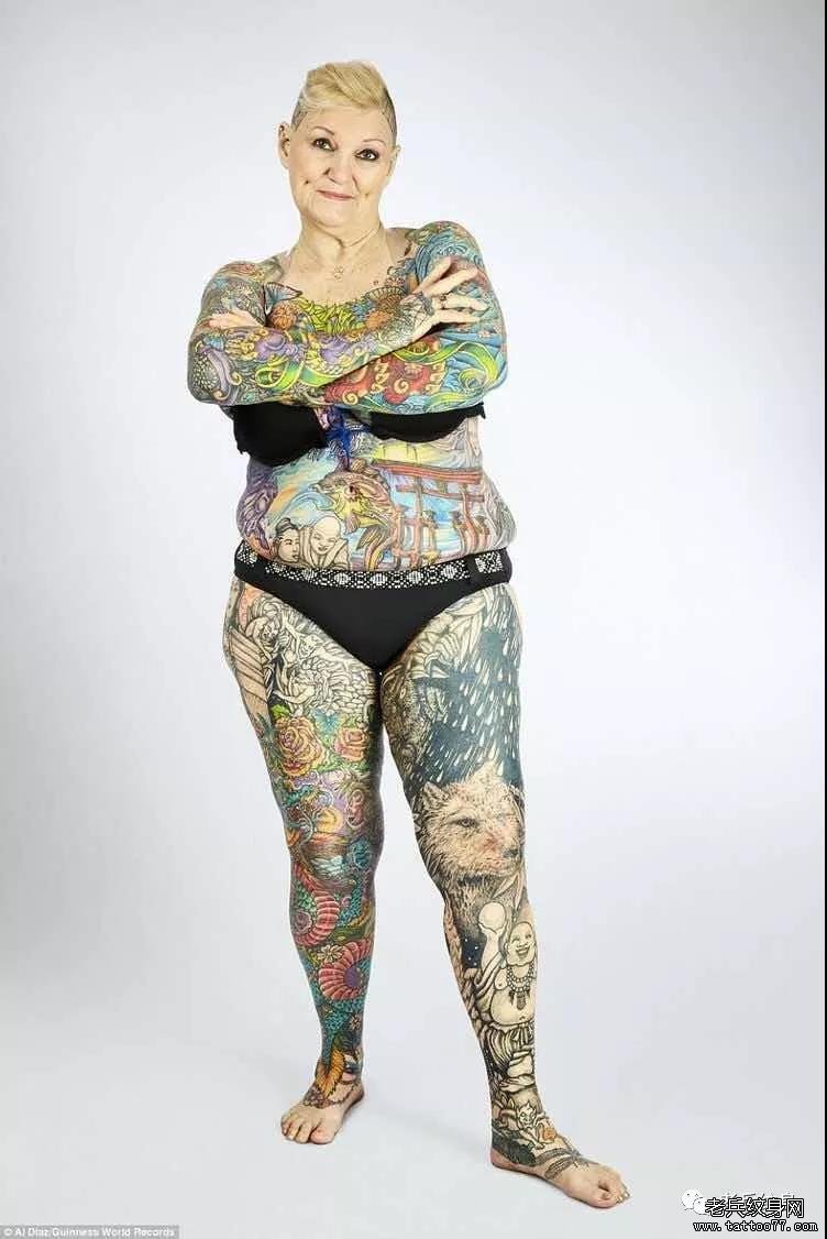 全身98%纹身覆盖率的她，是全球最酷的老女孩！！