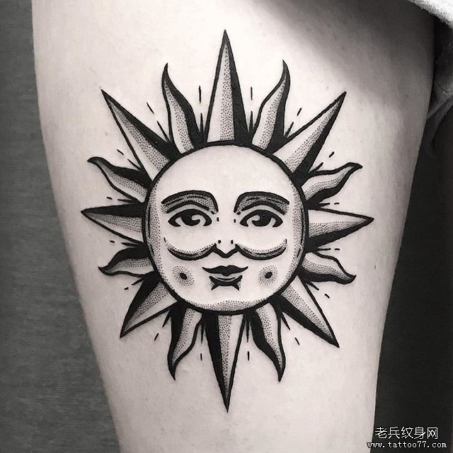 腿部个性太阳图腾纹身
