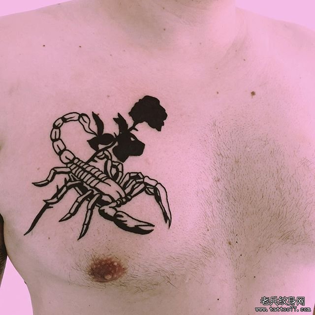 肩部个性黑蝎子纹身
