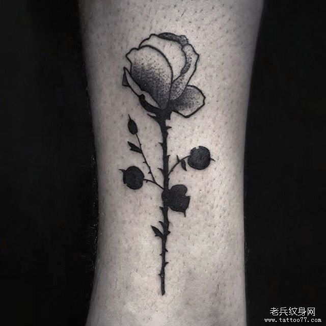 简笔玫瑰花纹身图案