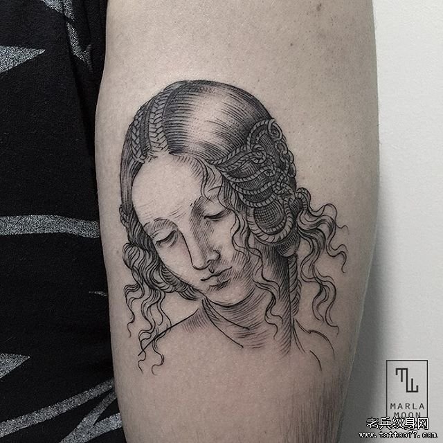 个性简笔女郎纹身