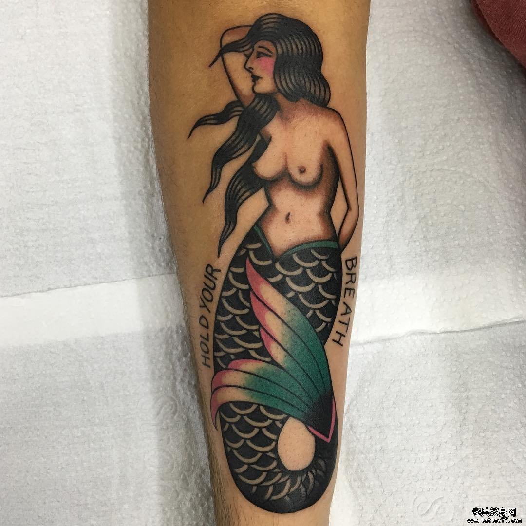 手臂美人鱼纹身