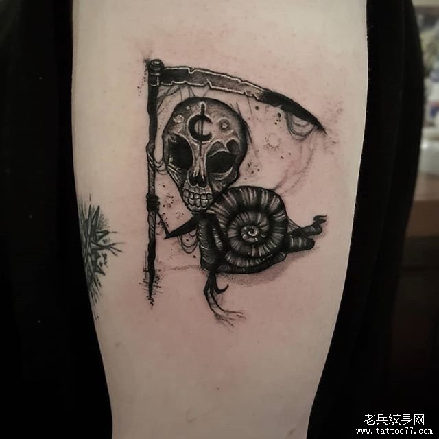 暗黑蜗牛骷髅纹身