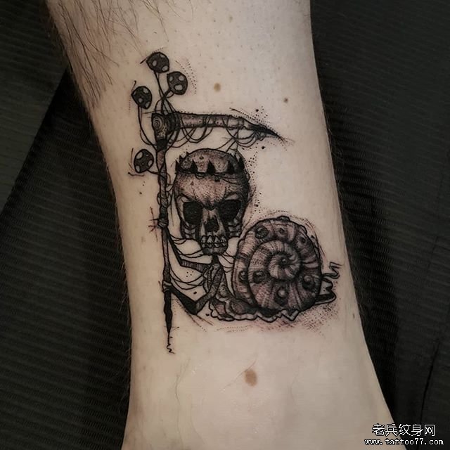 暗黑蜗牛骷髅纹身