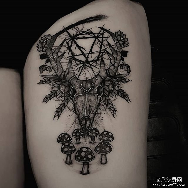 暗黑山羊头骨纹身
