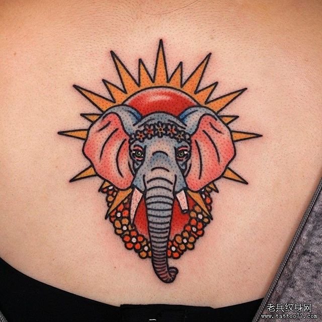 色彩大象纹身图案