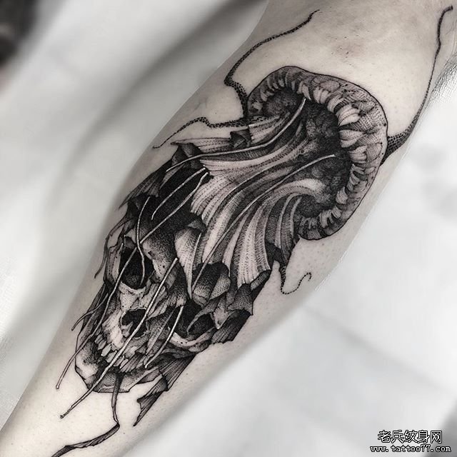水母骷髅纹身