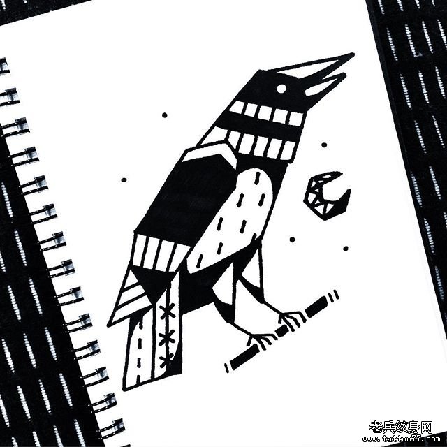 几何小鸟纹身