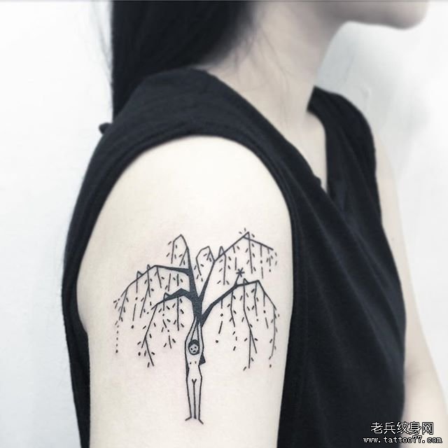大臂树纹身图案