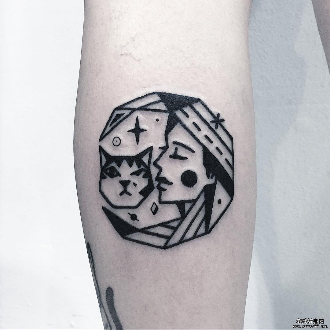 月亮猫咪纹身