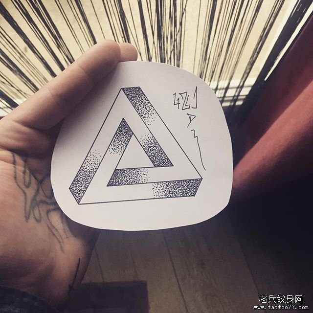 立体几何三角形纹身