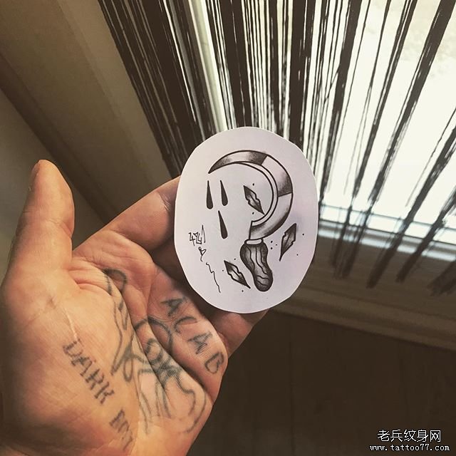 镰刀纹身手稿